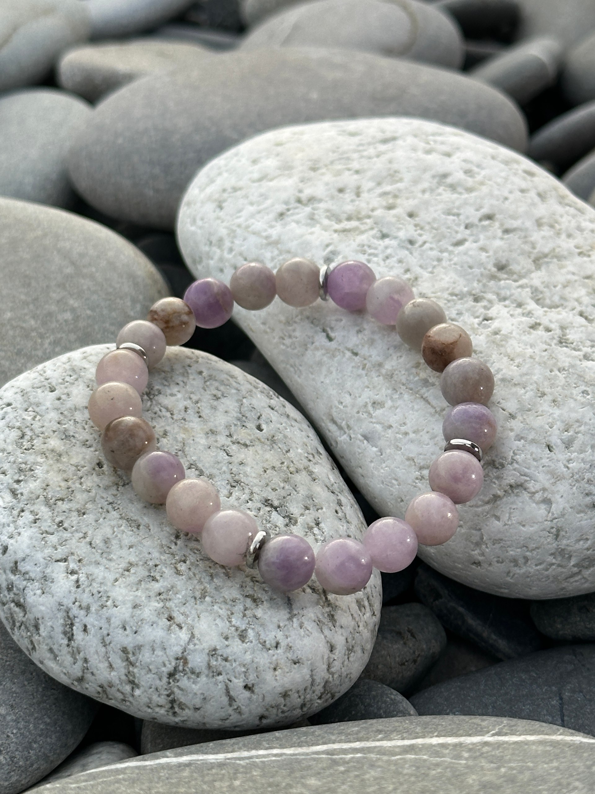 Женский браслет из жадеита